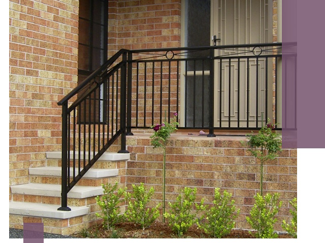 Уличные перила из металла под ключ в Климовске
