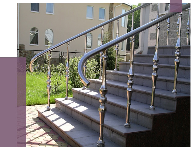 Перила для крыльца в Климовске от 10634 руб. — монтаж ПРОЛЁТ-Клс