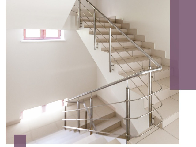 Установка и замена перил в подъезде в Климовске