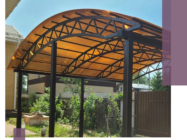 Изготовление навесов под ключ в Климовске из качественных материалов