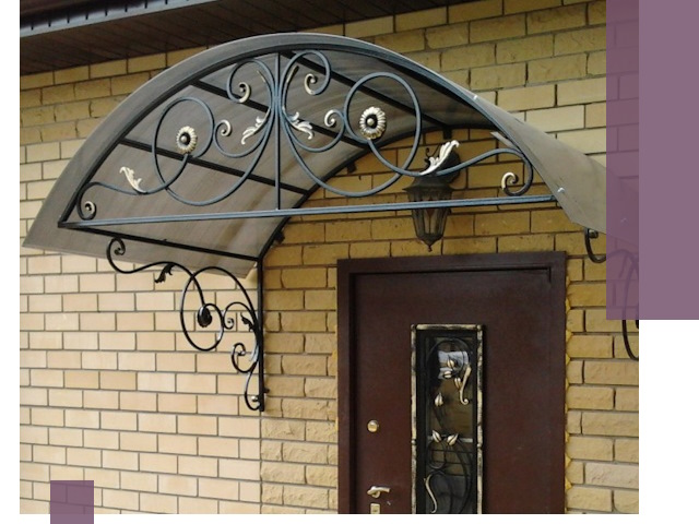 Изготовление козырьков из металла под ключ в Климовске