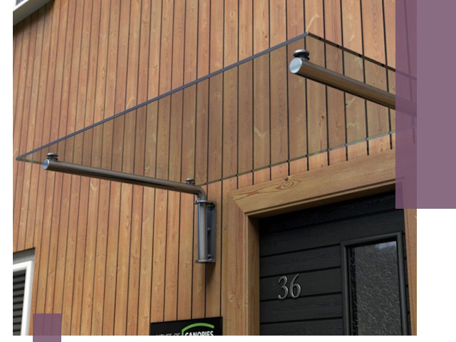 Стеклянные козырьки на входы и фасады в Климовске