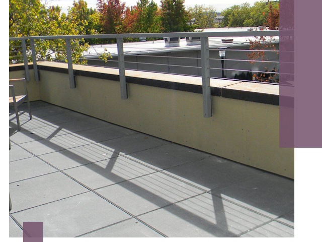 Металлические парапеты под ключ в Климовске: монтаж и изготовление